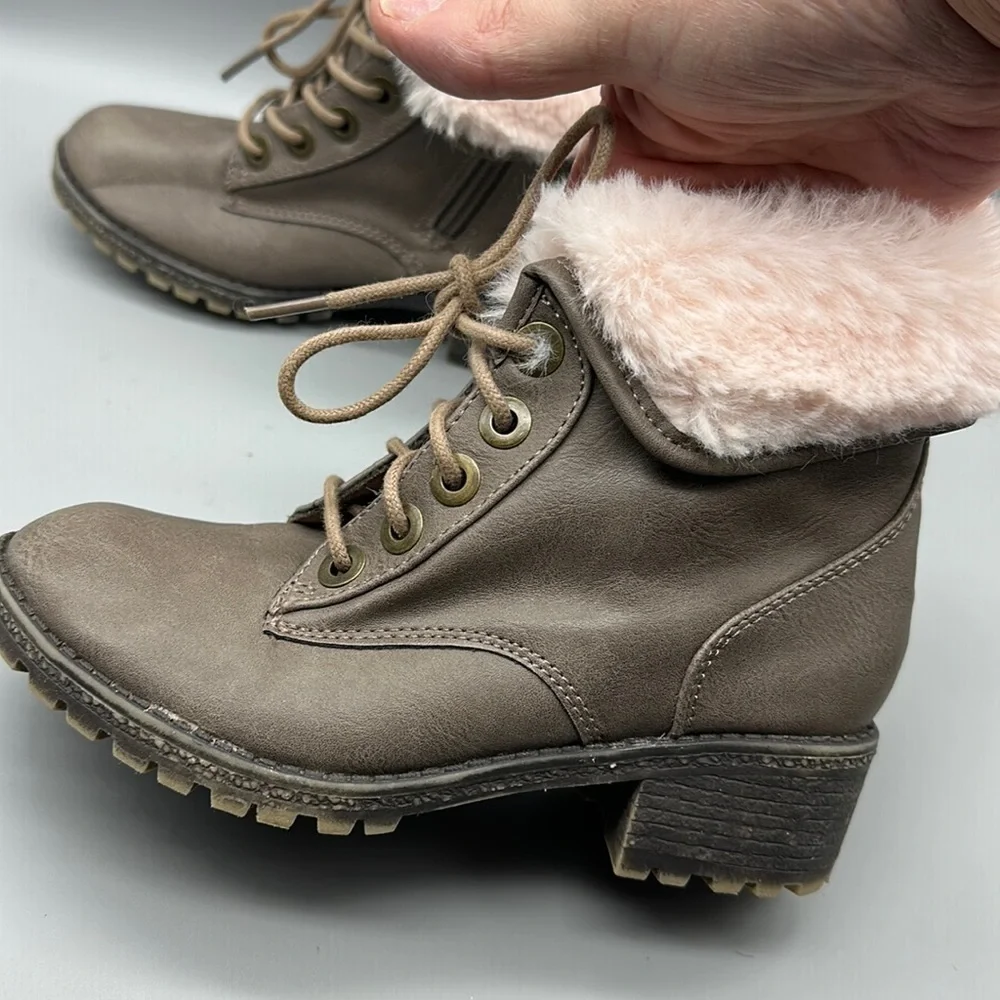 Justice taupe with faux fur girls youth hiking boots size 1